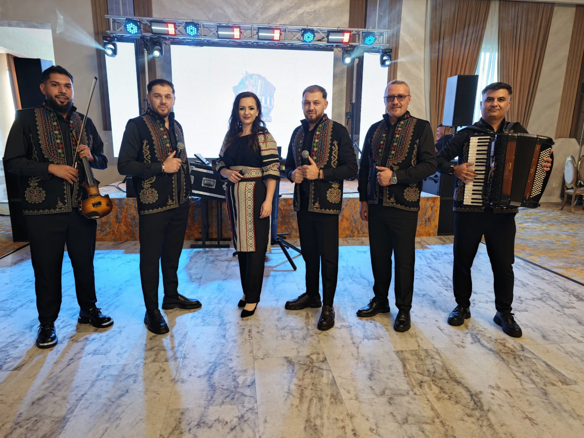 Cățelu Band și Frații Dumitrache