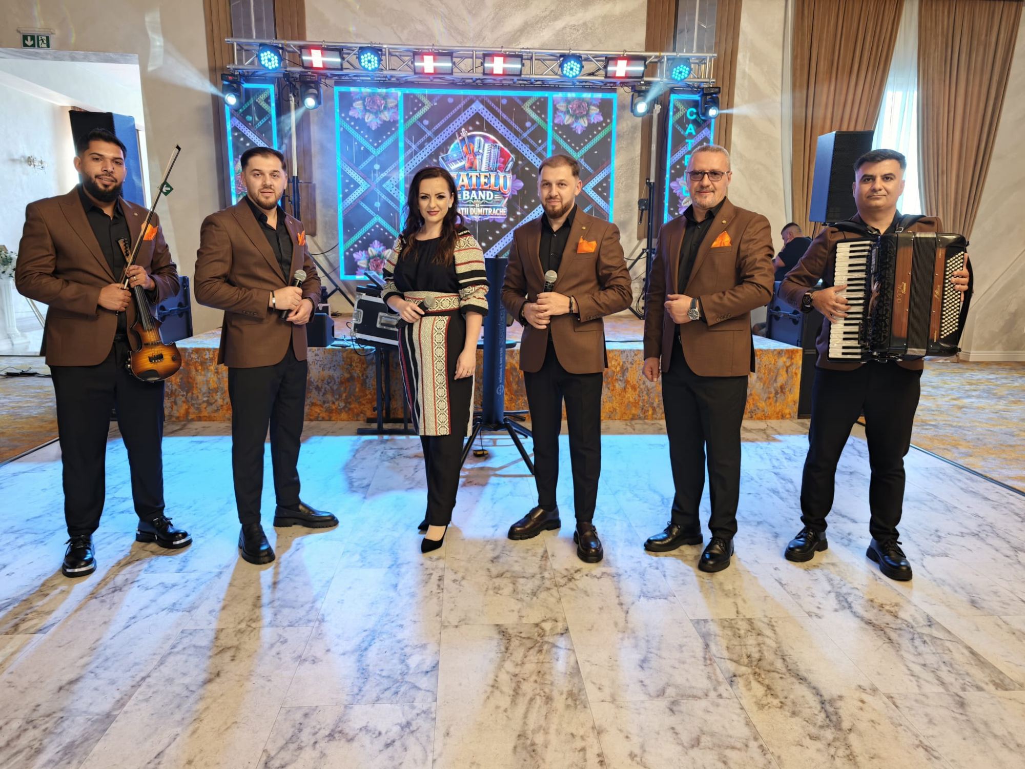 Cățelu Band și Frații Dumitrache