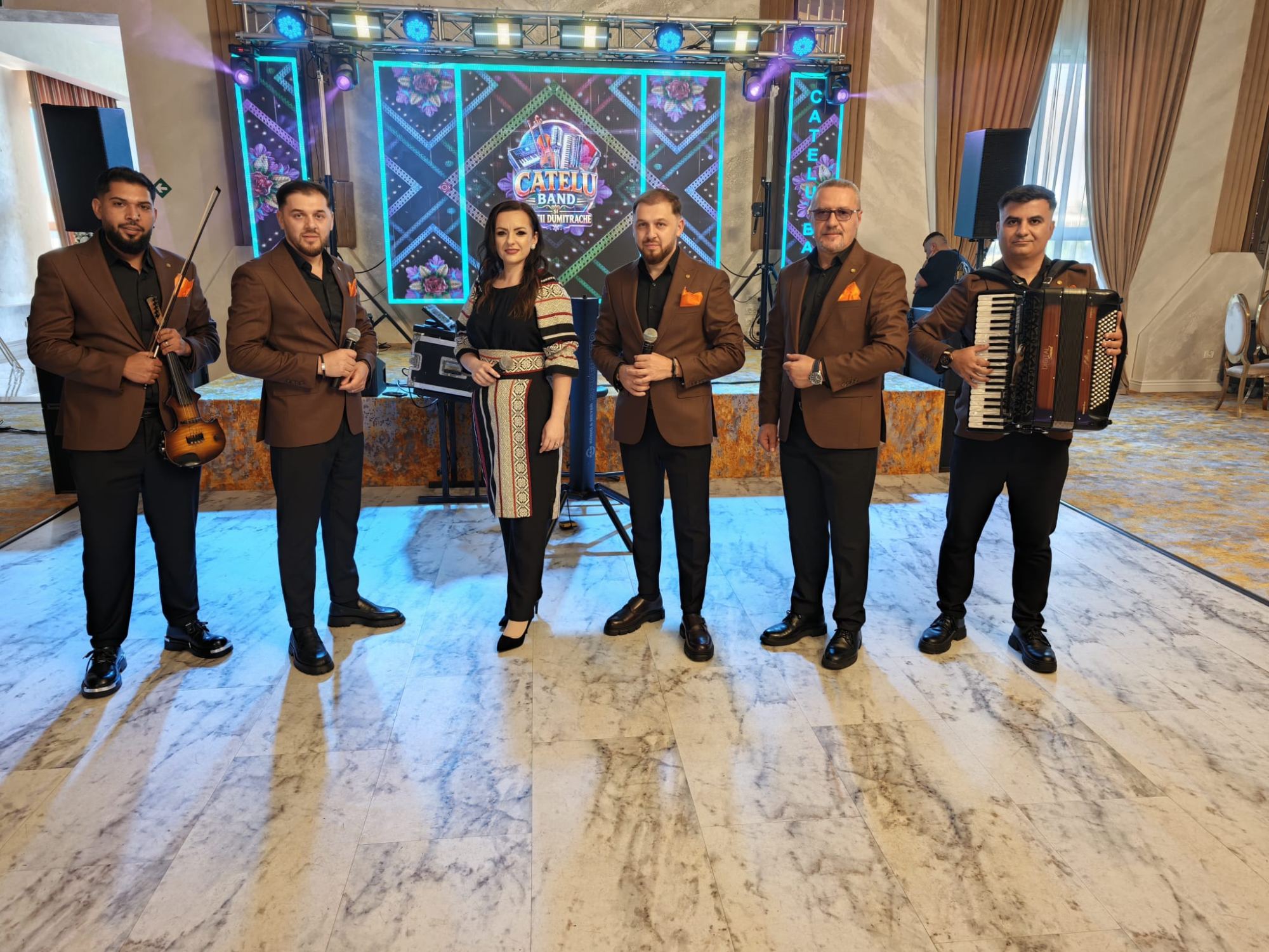 Cățelu Band și Frații Dumitrache